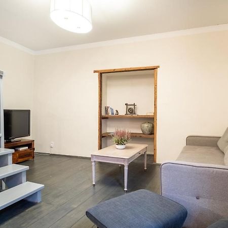Dream Stay - Bright 2-Bedroom 2-Floor Old Town Apartment Tallinn Bagian luar foto