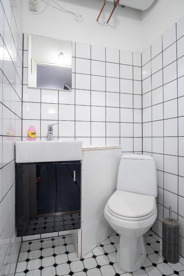 Dream Stay - Bright 2-Bedroom 2-Floor Old Town Apartment Tallinn Bagian luar foto
