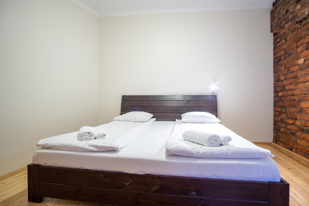 Dream Stay - Bright 2-Bedroom 2-Floor Old Town Apartment Tallinn Bagian luar foto